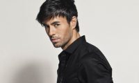 02-Enrique-Iglesias-cr-Zony-Maya-2020-billboard-1548-1603130984.jpg 